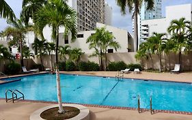 Isla Verde Modern Apartment With Pool